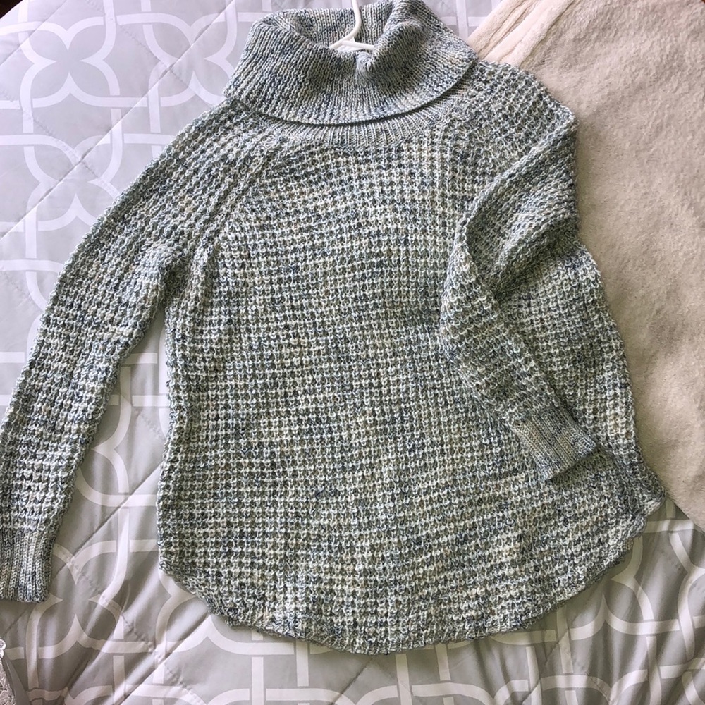 Light blue, green, cream thick knit sweater